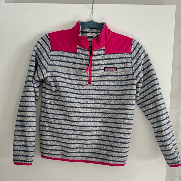 Vineyard Vines Other - Vineyard vines girls sweater size 10/12